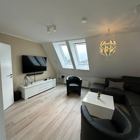 Appartement Helle, Grosszuegige Fuer 2 - 3 Personen Mit Parkplatz + E-ladestation In Buchholz, Nordheide *