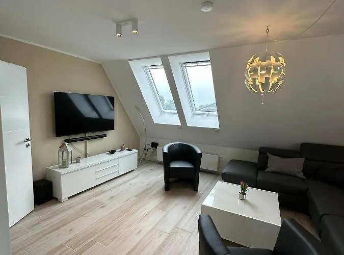 Appartement Helle, Grosszuegige Fuer 2 - 3 Personen Mit Parkplatz + E-ladestation In Buchholz, Nordheide *